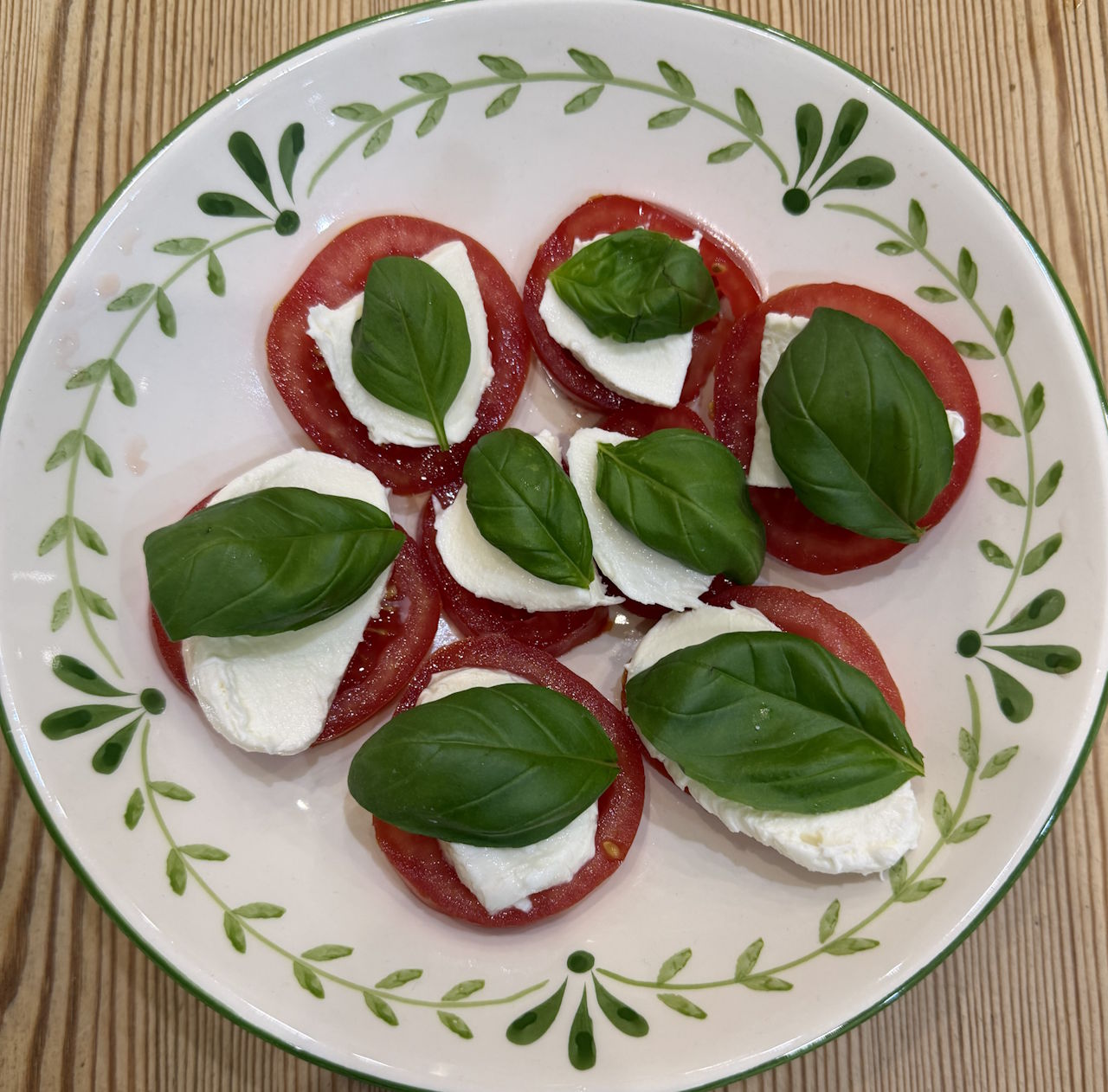 Caprese and tricolore salads